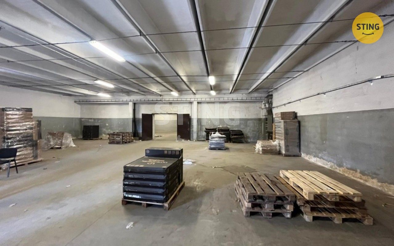 Sklady, Lešetínská, Karviná, 526 m²