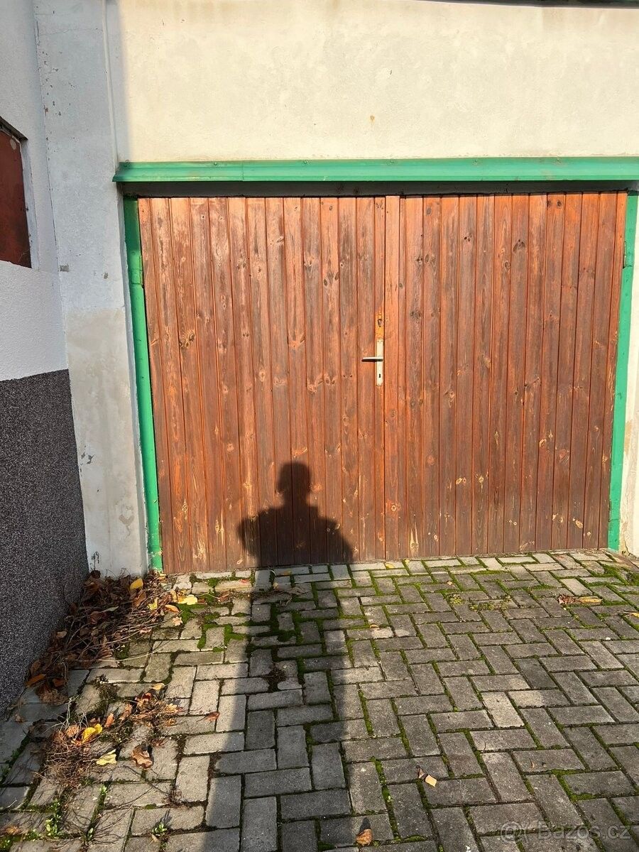 Garáže, Teplice, 415 01