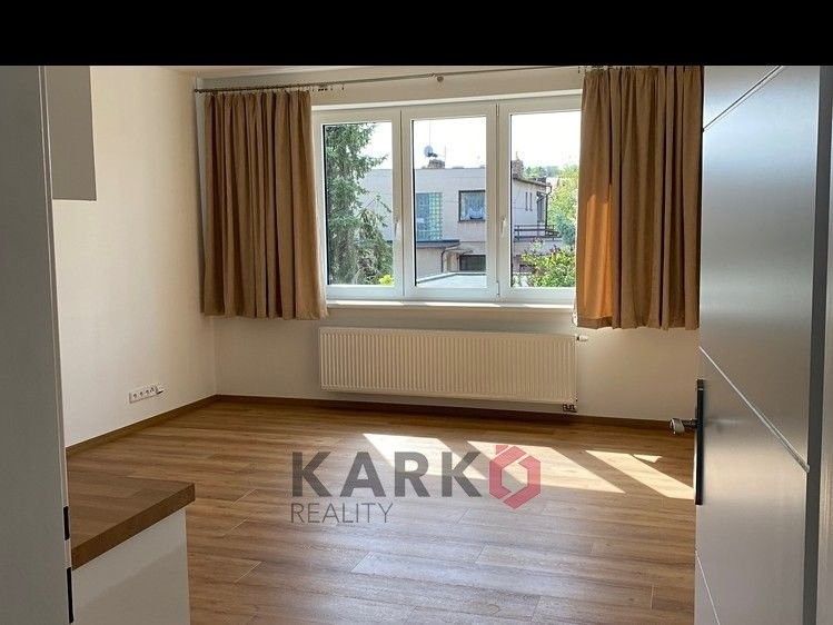 Pronájem byt 1+kk - Medkova, Praha, 40 m²