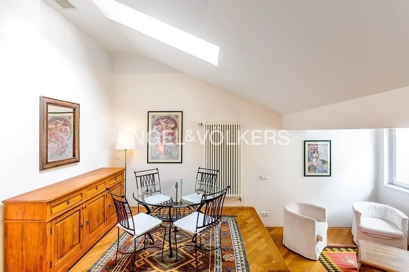 3+kk, Odborů, Praha, 96 m²