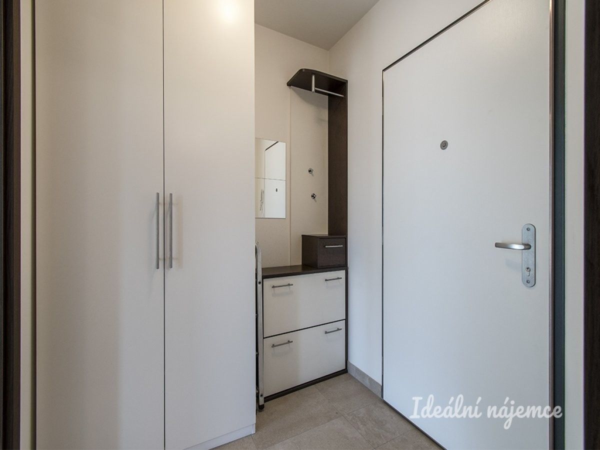 Pronájem byt 1+kk - Walterovo náměstí, Praha, 31 m²