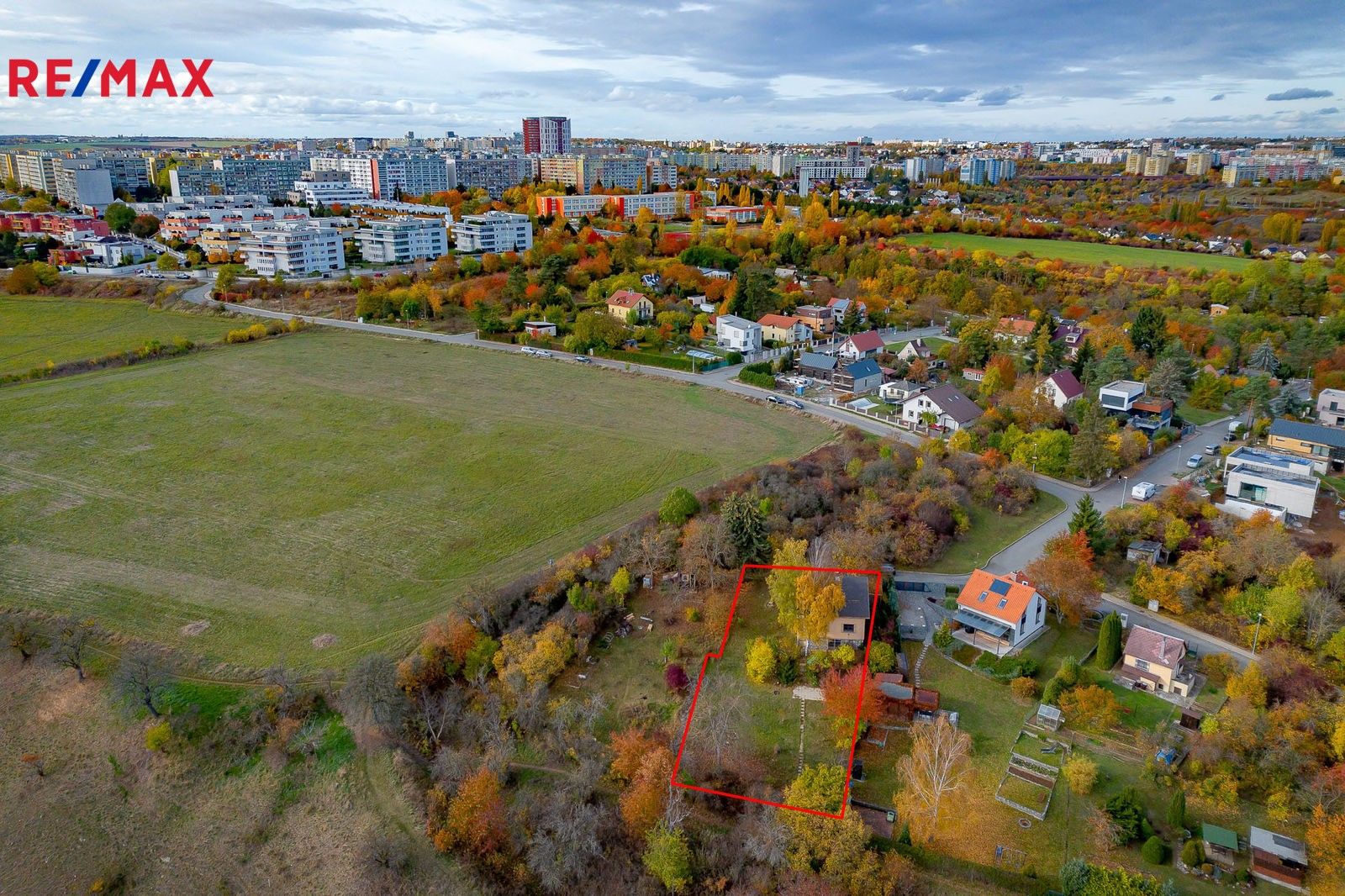 Prodej pozemek pro bydlení - K Opatřilce, Praha, 1 m²