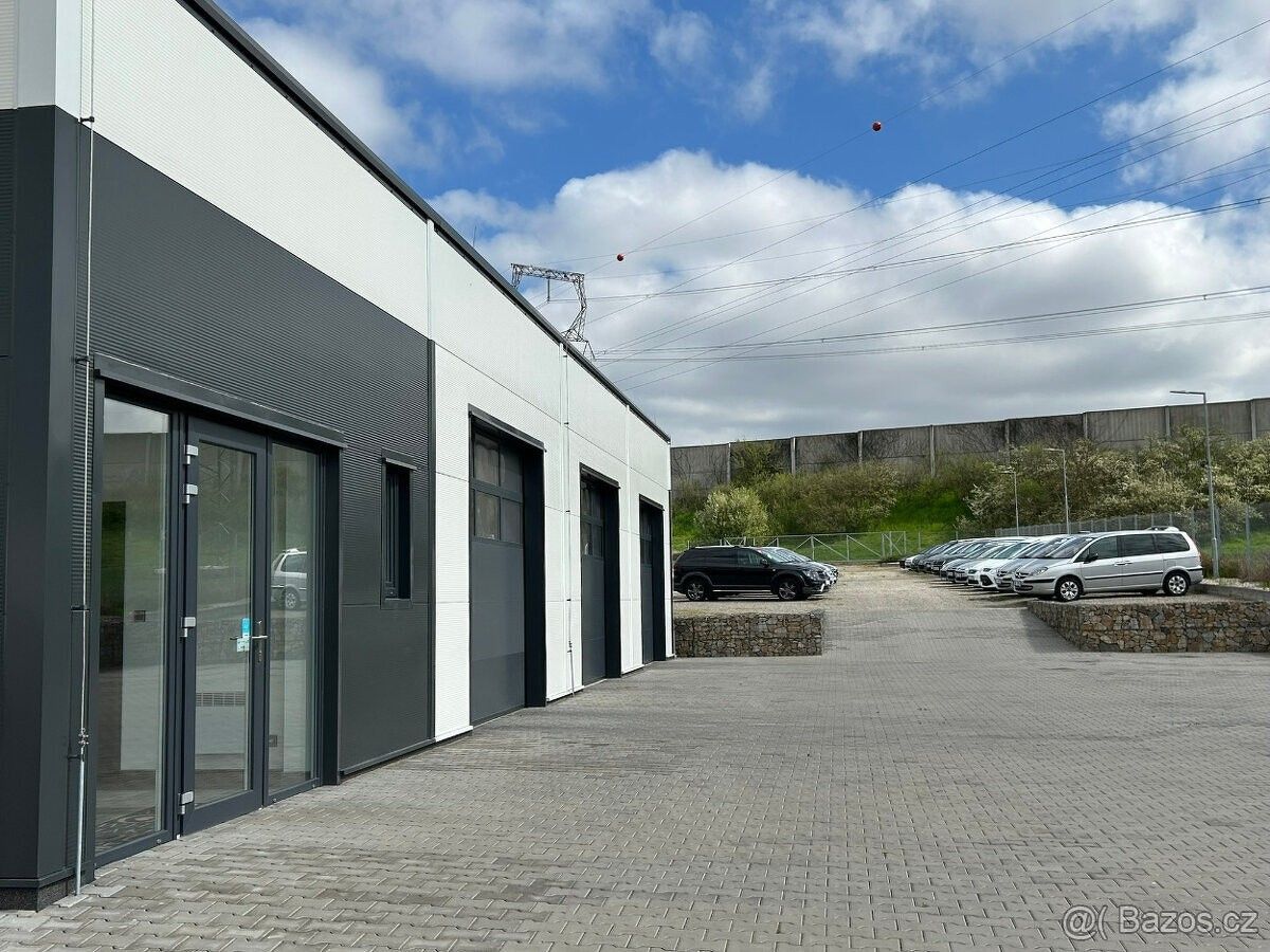 Prodej pozemek pro bydlení - Ostrovačice, 664 81