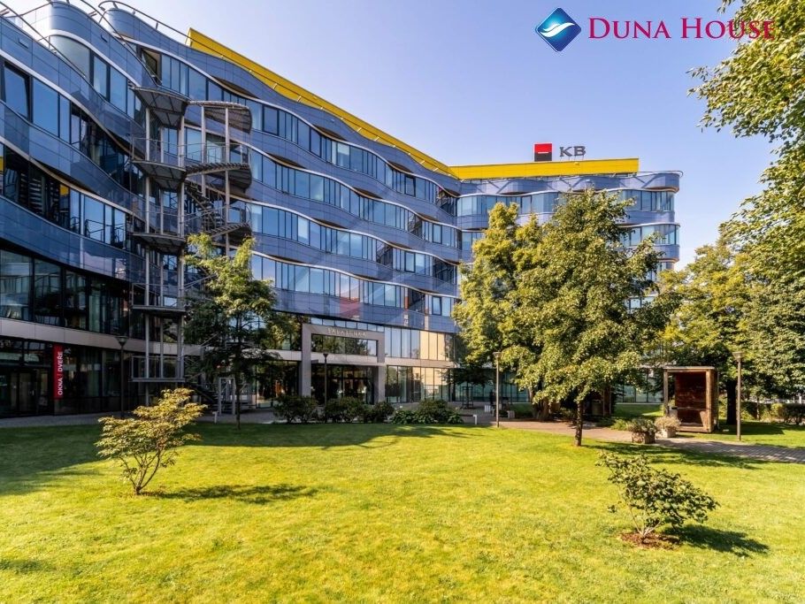 Pronájem kancelář - Českomoravská, Praha, 473 m²