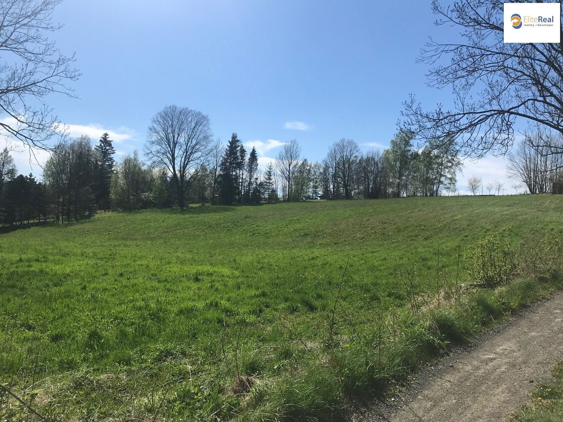 Pozemky pro bydlení, Razová