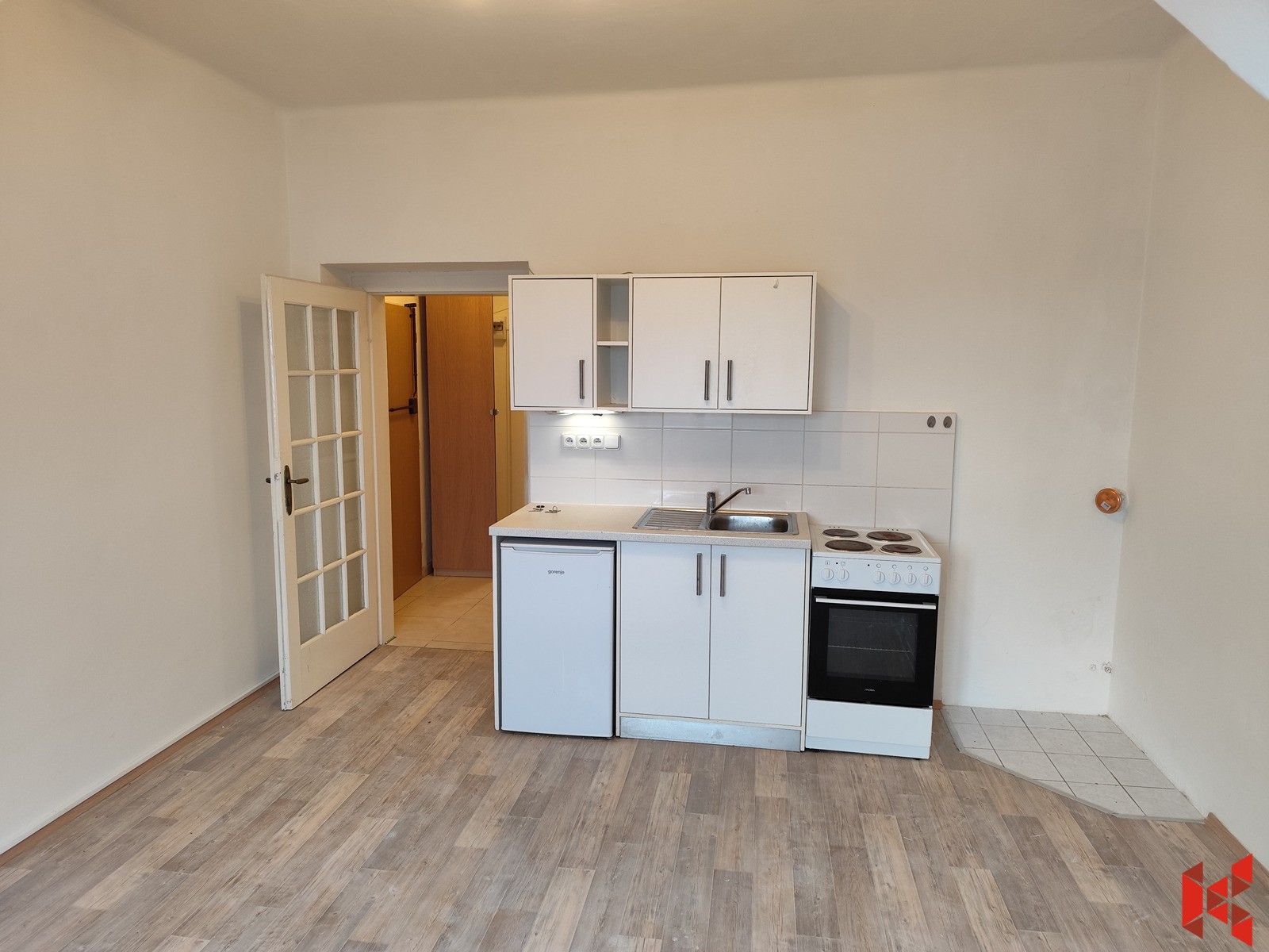 1+kk, Šlikova, Praha, 26 m²