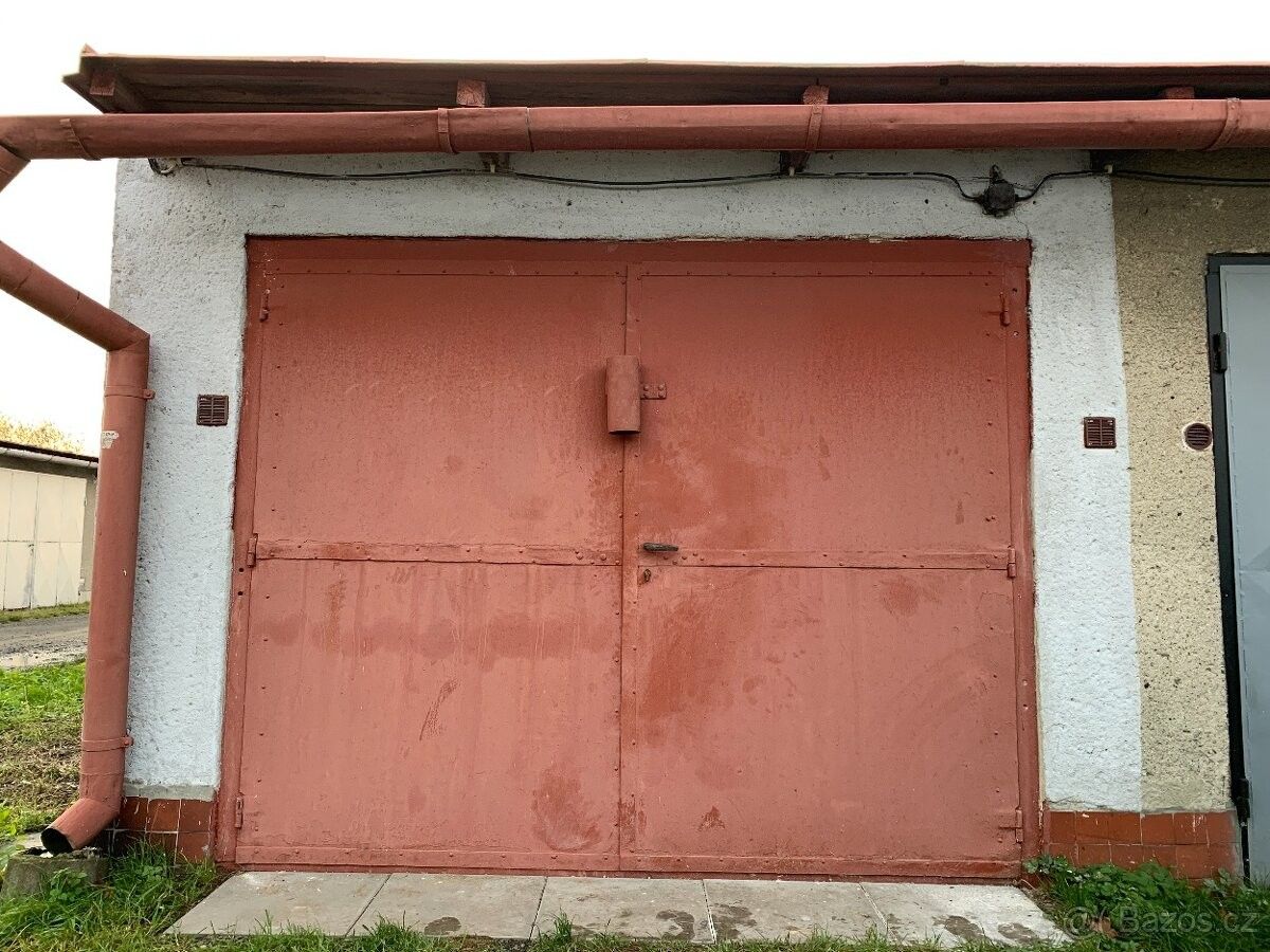 Garáže, Studénka, 742 13