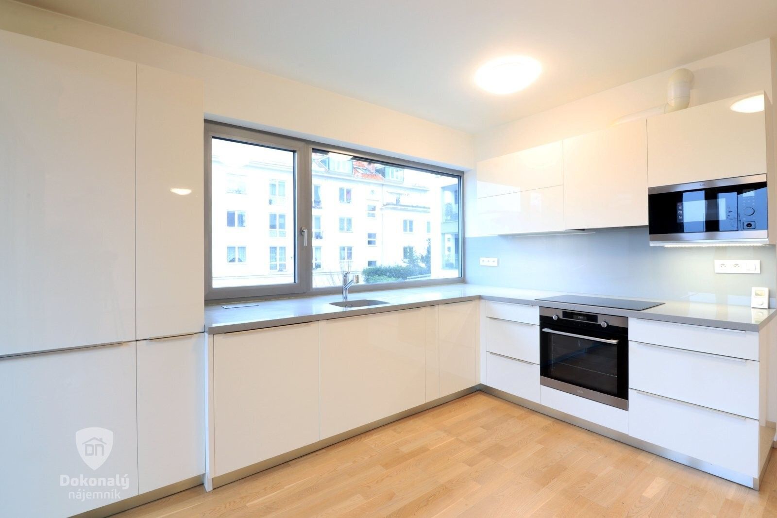 Pronájem byt 3+kk - Na hřebenech I, Praha, 103 m²