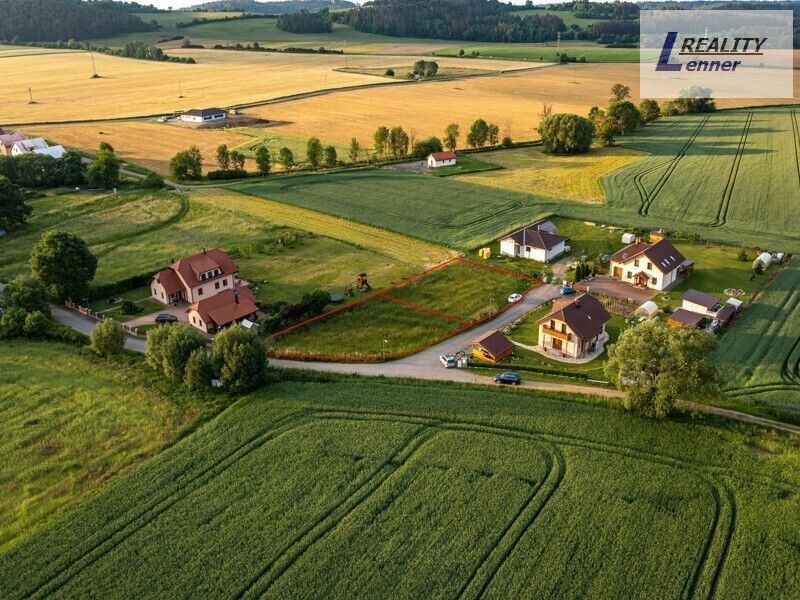 Pozemky pro bydlení, Klučenice, 1 760 m²