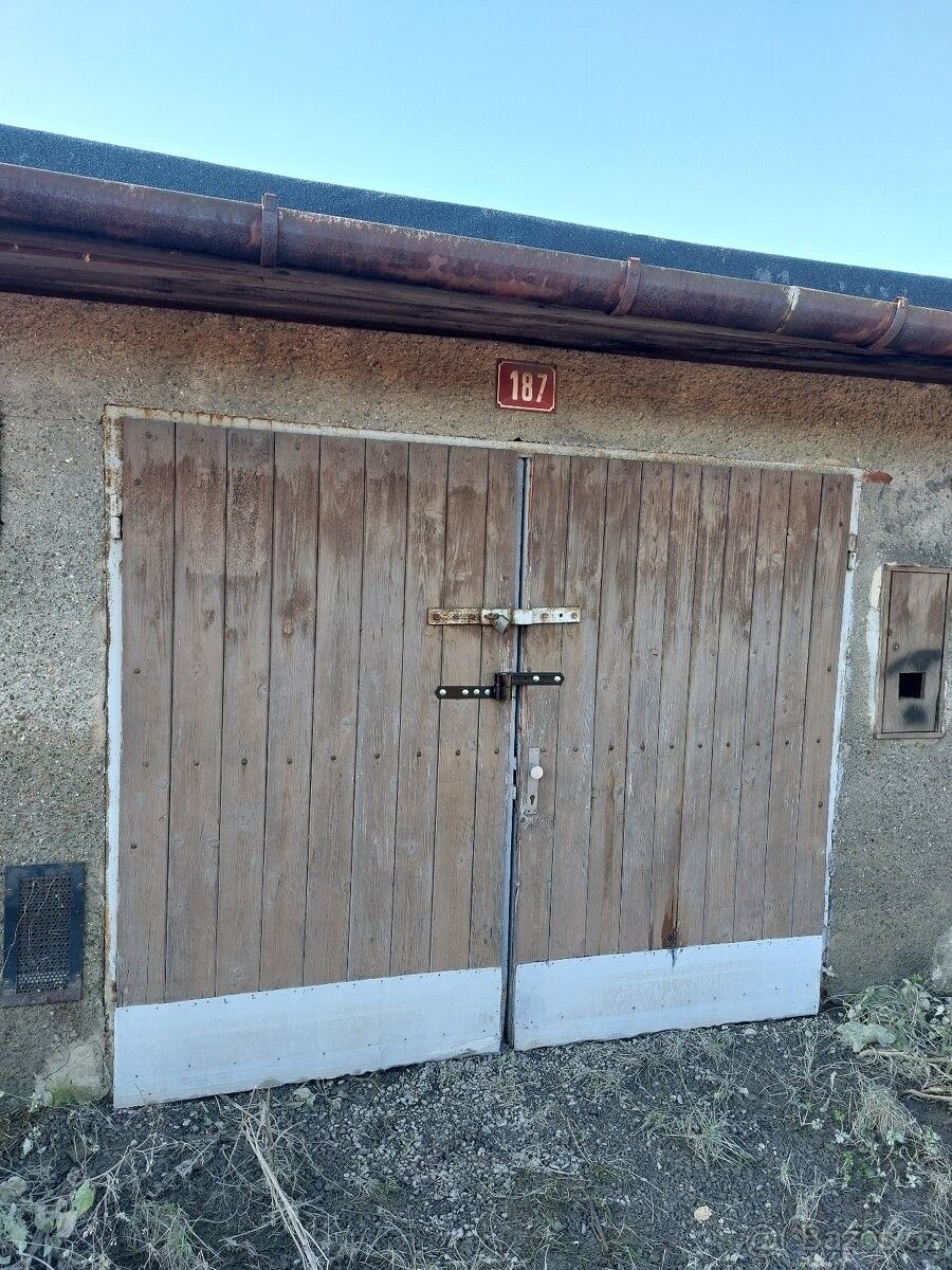 Garáže, Bohumín, 735 81