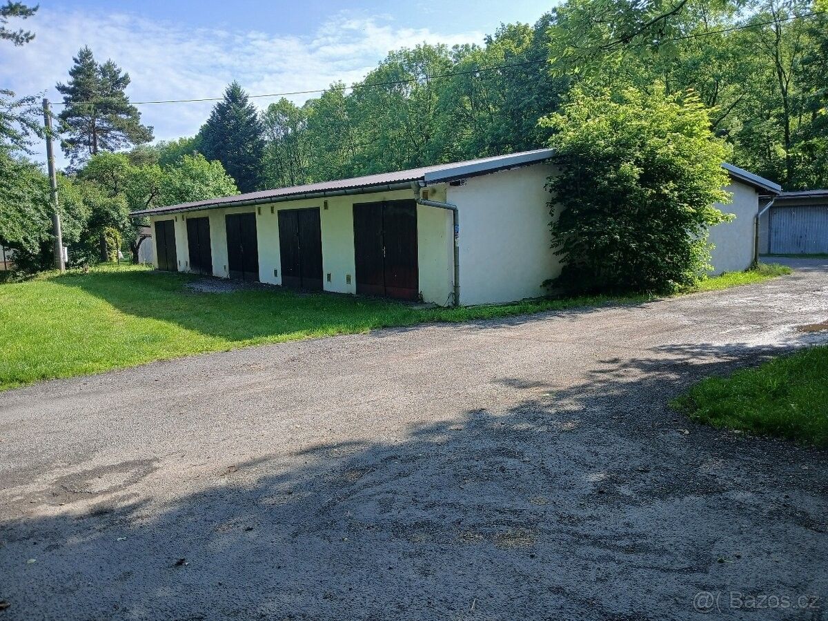 Garáže, Frýdlant nad Ostravicí, 739 11