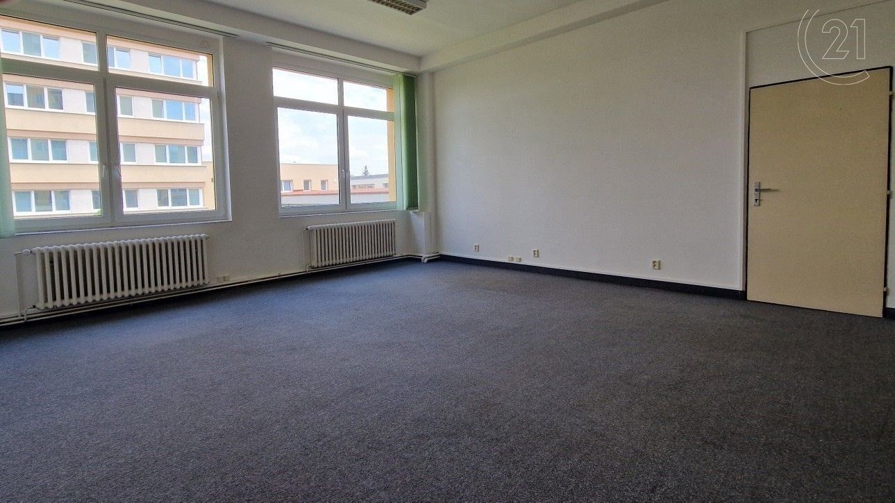 Kanceláře, Hartigova, Praha, 36 m²