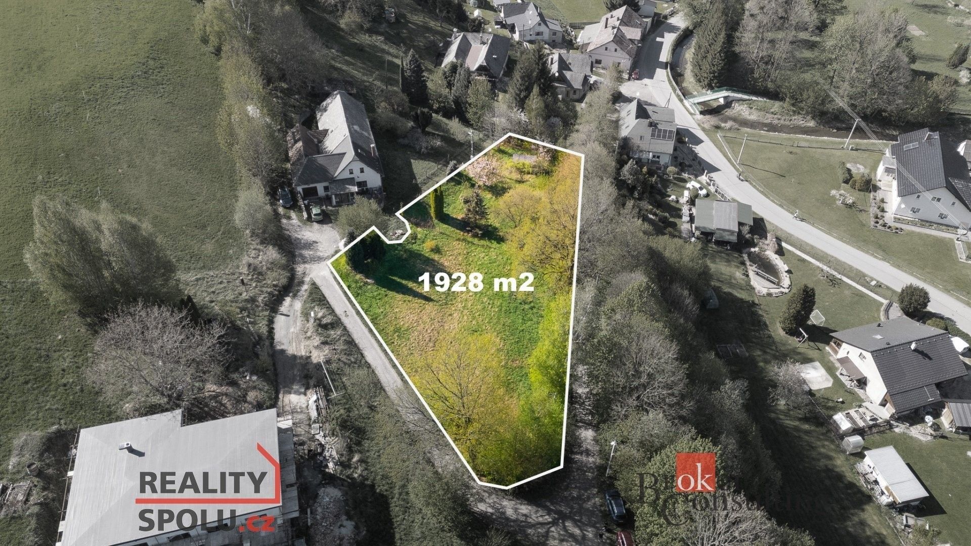 Zahrady, Rybník, 1 928 m²