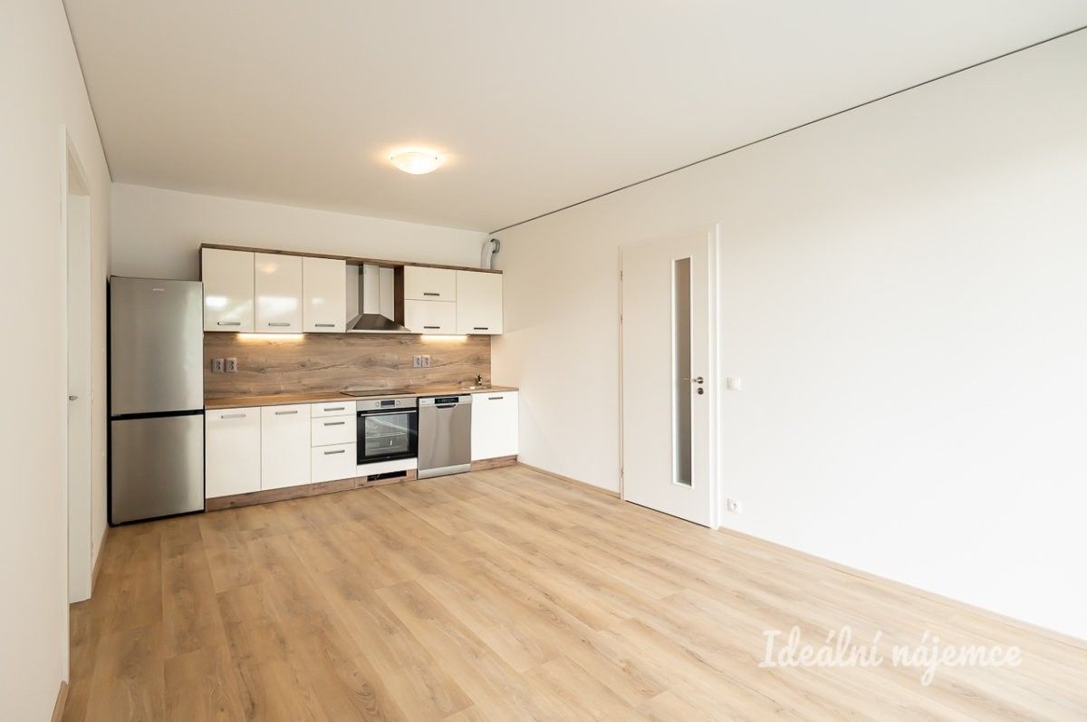 3+kk, Milánská, Praha, 59 m²