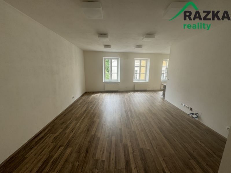 Pronájem byt 3+kk - Vídeňská, Klatovy, 102 m²