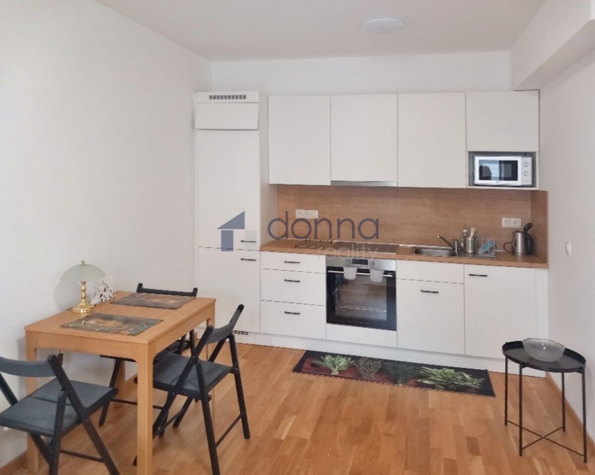 Pronájem byt 2+kk - Na Farkáně I, Praha, 54 m²