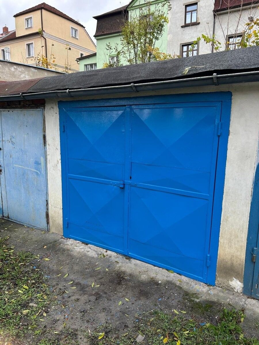 Garáže, Děčín, 405 02