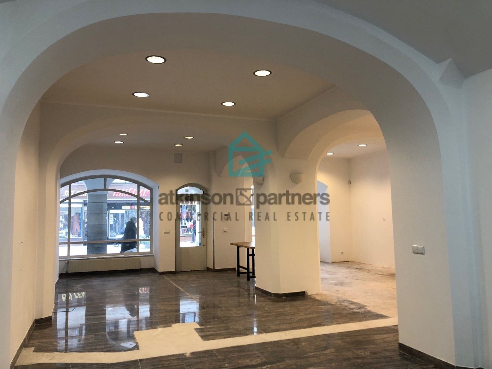 Obchodní prostory, Hroznová, České Budějovice, 100 m²