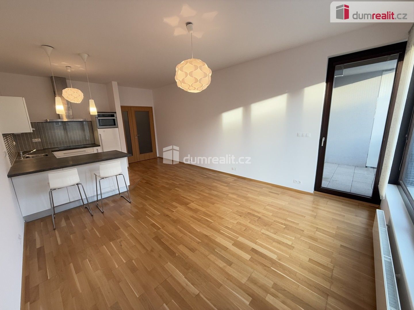 2+kk, Korunní, Praha, 68 m²