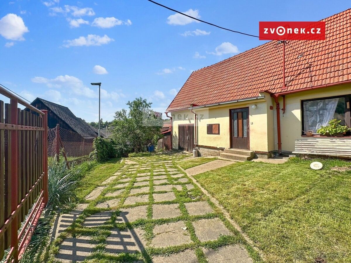 Prodej dům - Valašské Klobouky, 766 01, 85 m²