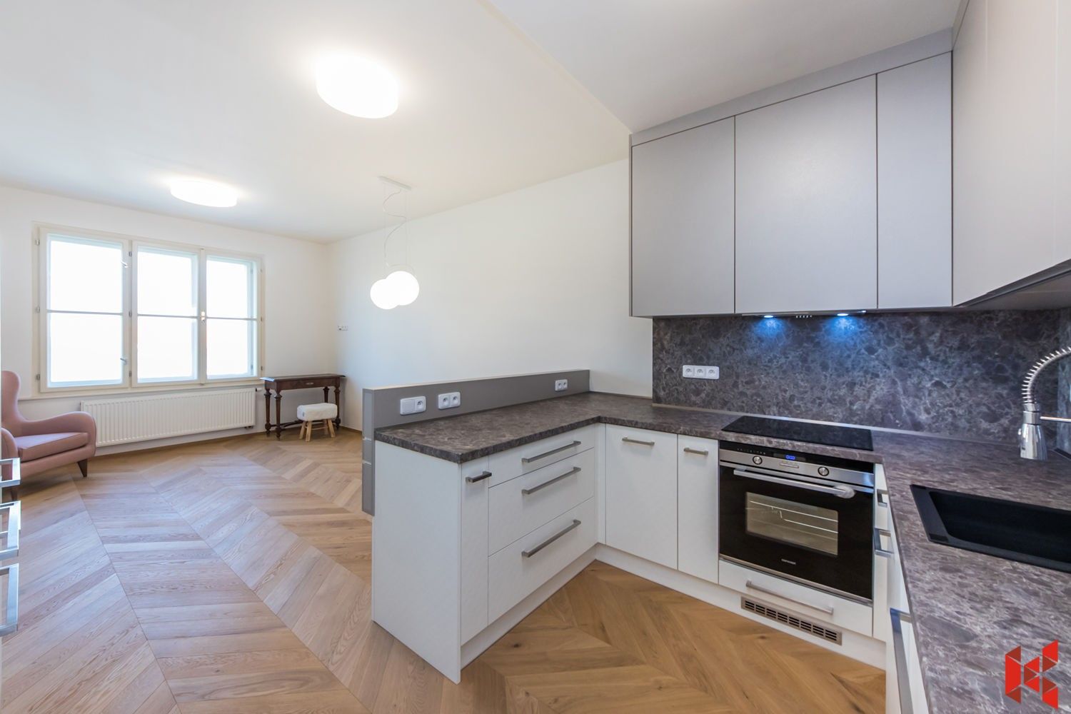 2+kk, Rooseveltova, Praha, 70 m²