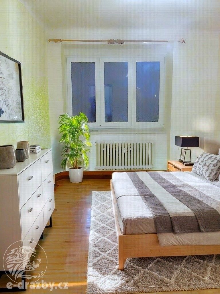 Prodej byt 1+kk - V mezihoří, Praha, 25 m²