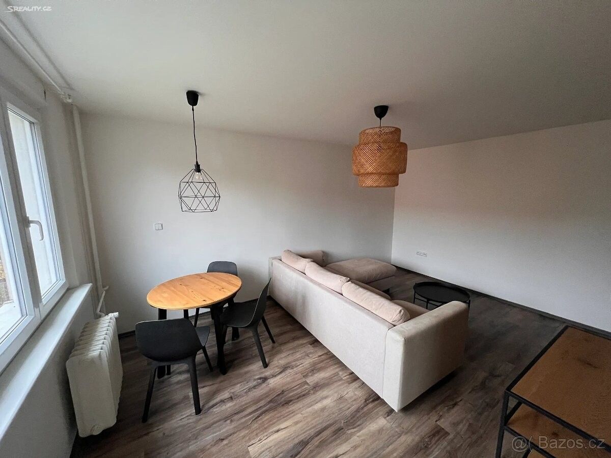 Pronájem byt - Praha, 162 00