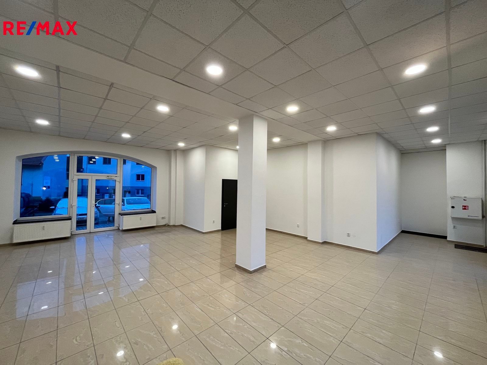 Obchodní prostory, Pražská, Pelhřimov, 96 m²