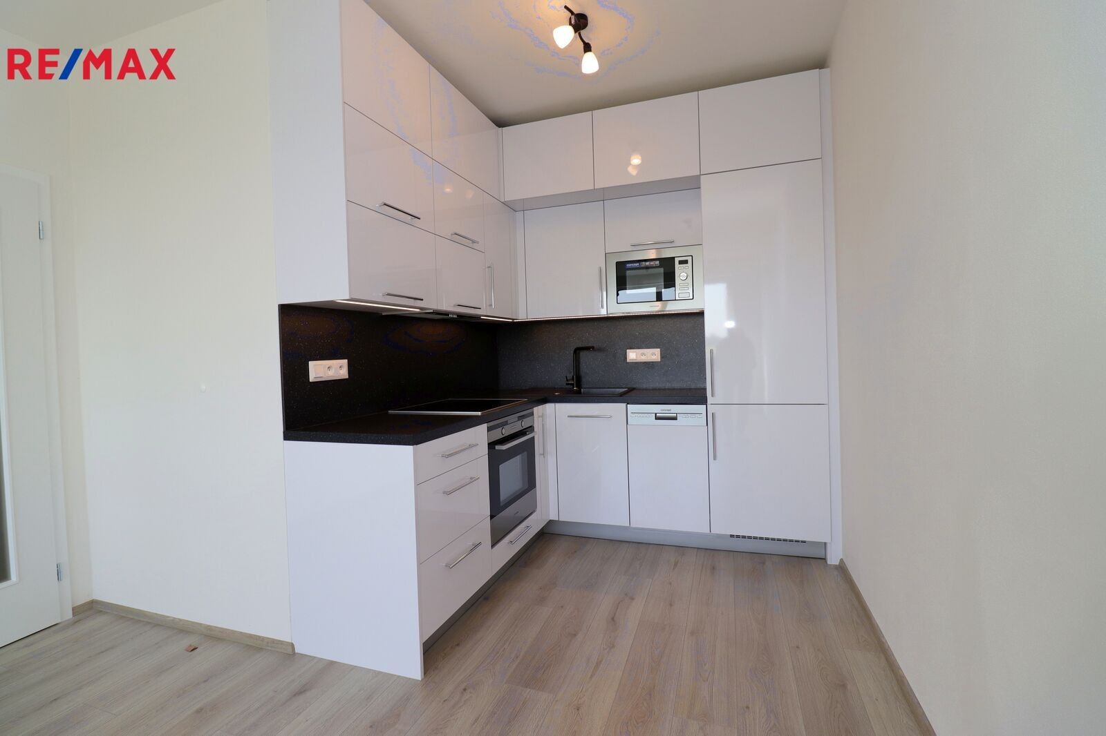 Pronájem byt 2+kk - V Hliníkách, Chrudim, 53 m²