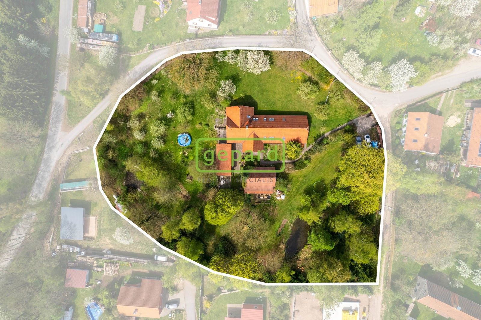 Prodej dům - Boudy, 440 m²