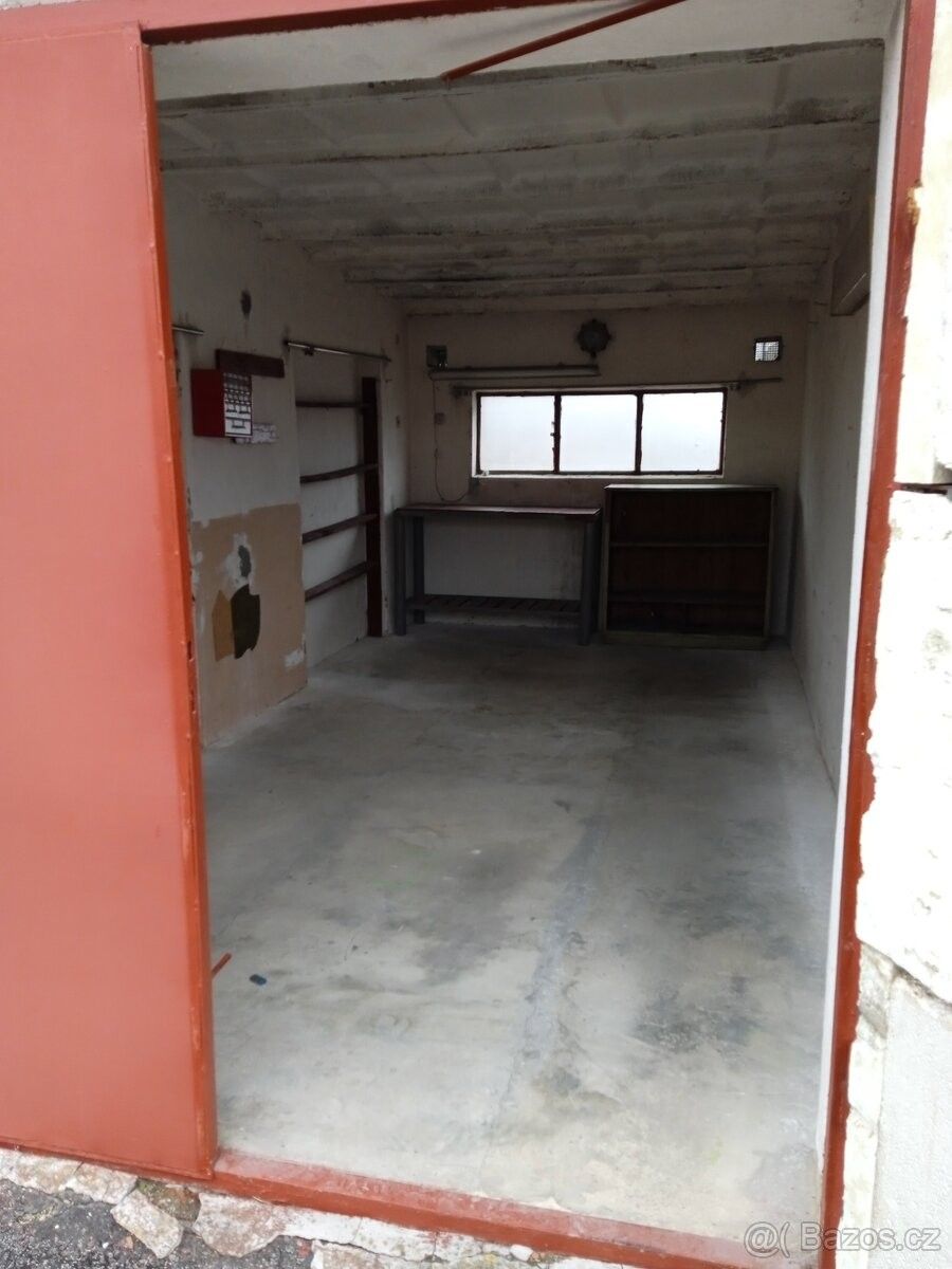 Prodej garáž - Třebíč, 674 01, 19 m²