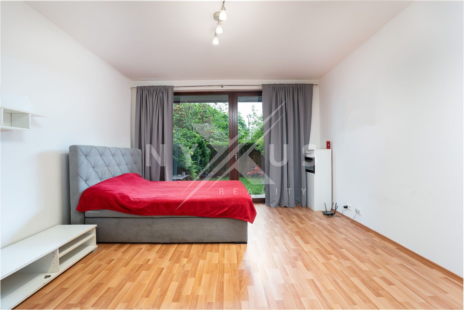 Prodej byt 1+kk - Na Slatince, Praha, 38 m²