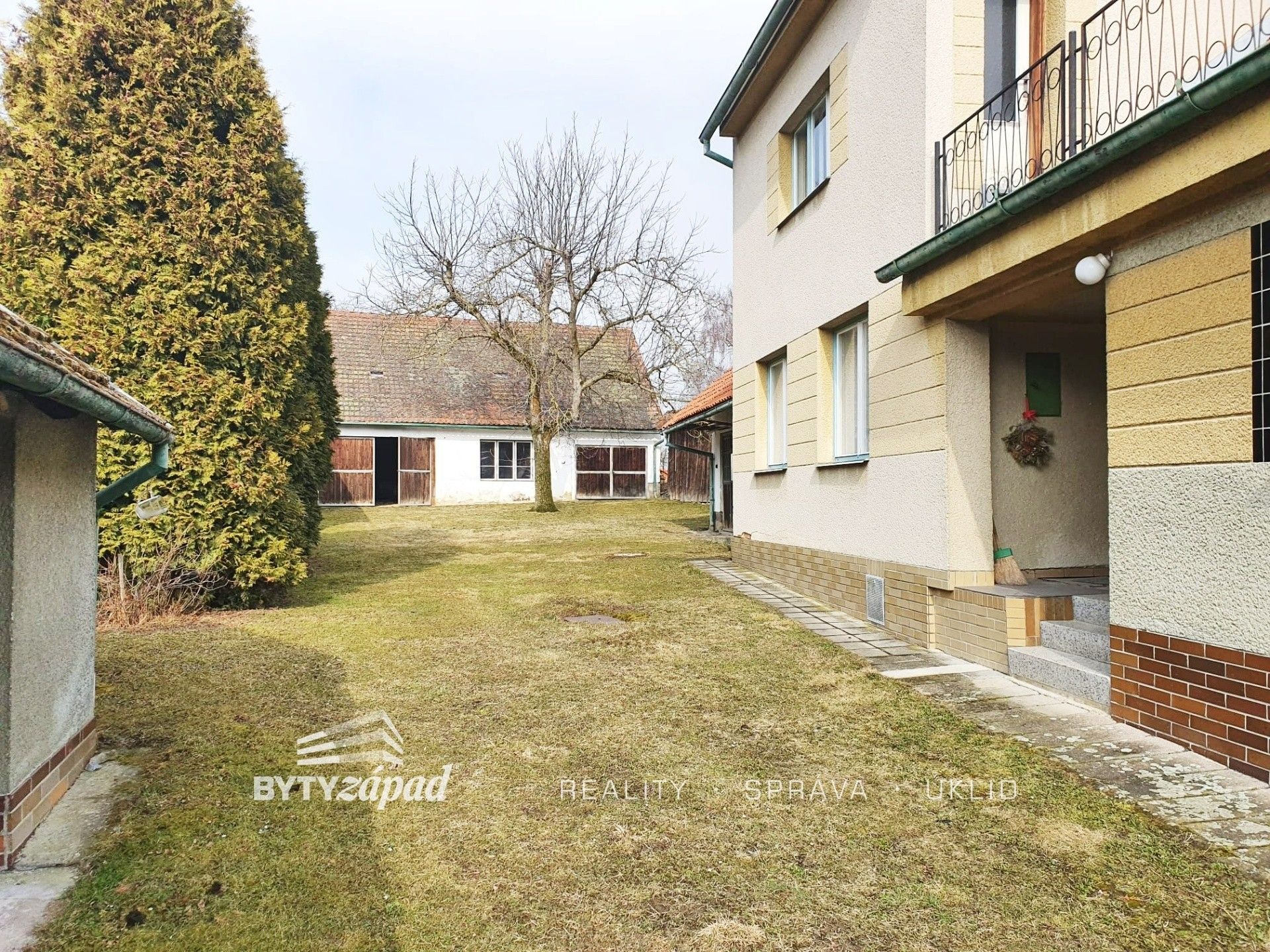 Rodinné domy, Chlum, 600 m²