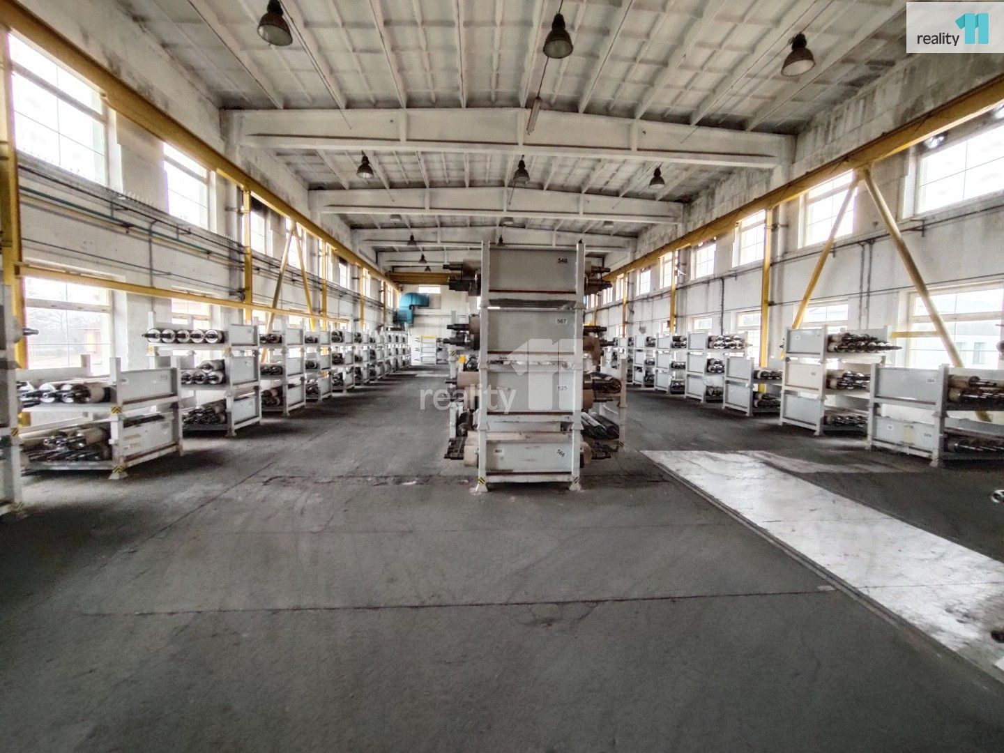 Sklady, Červeněves, Smidary, 710 m²