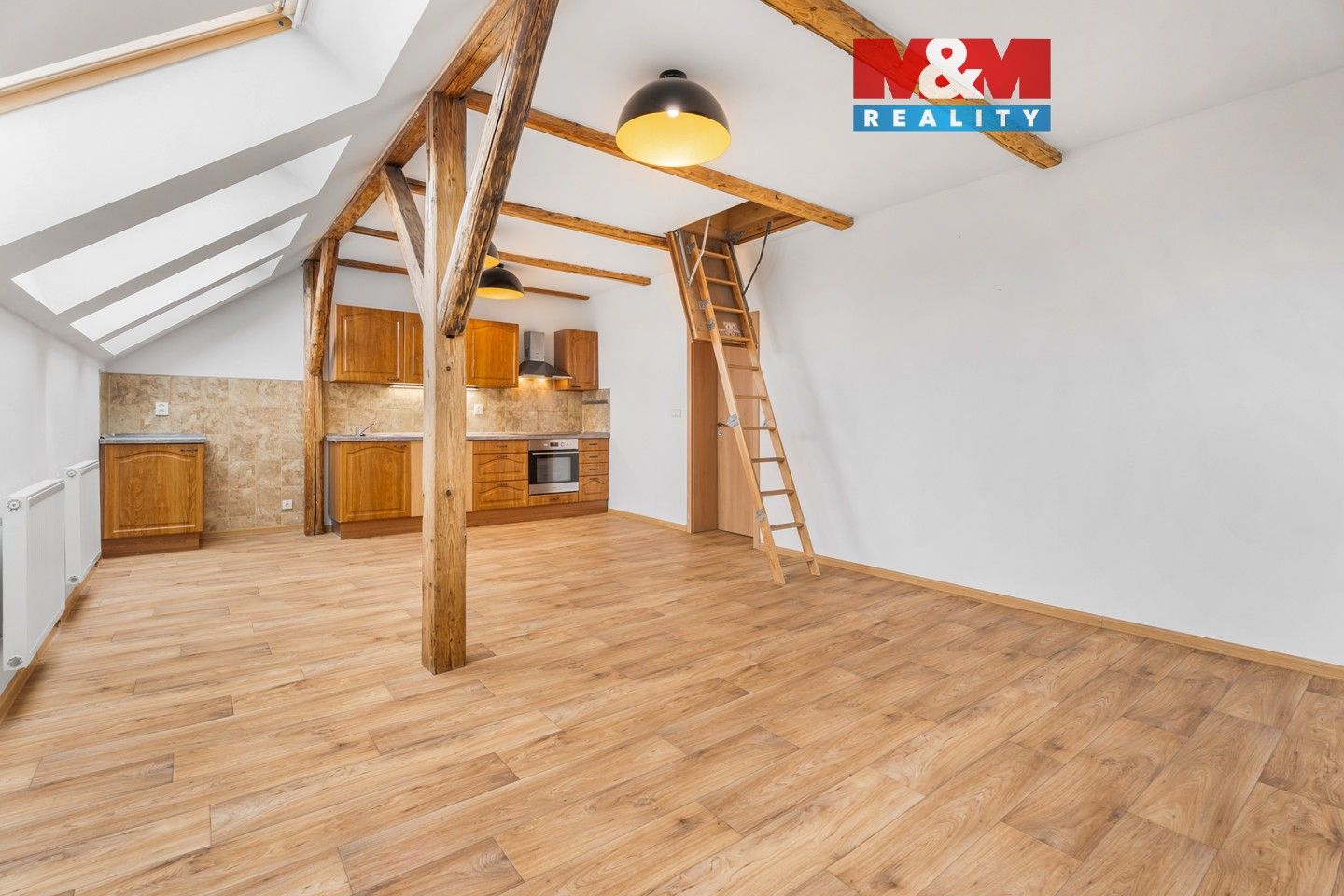 2+kk, Saskova, Jablonec nad Nisou, 90 m²