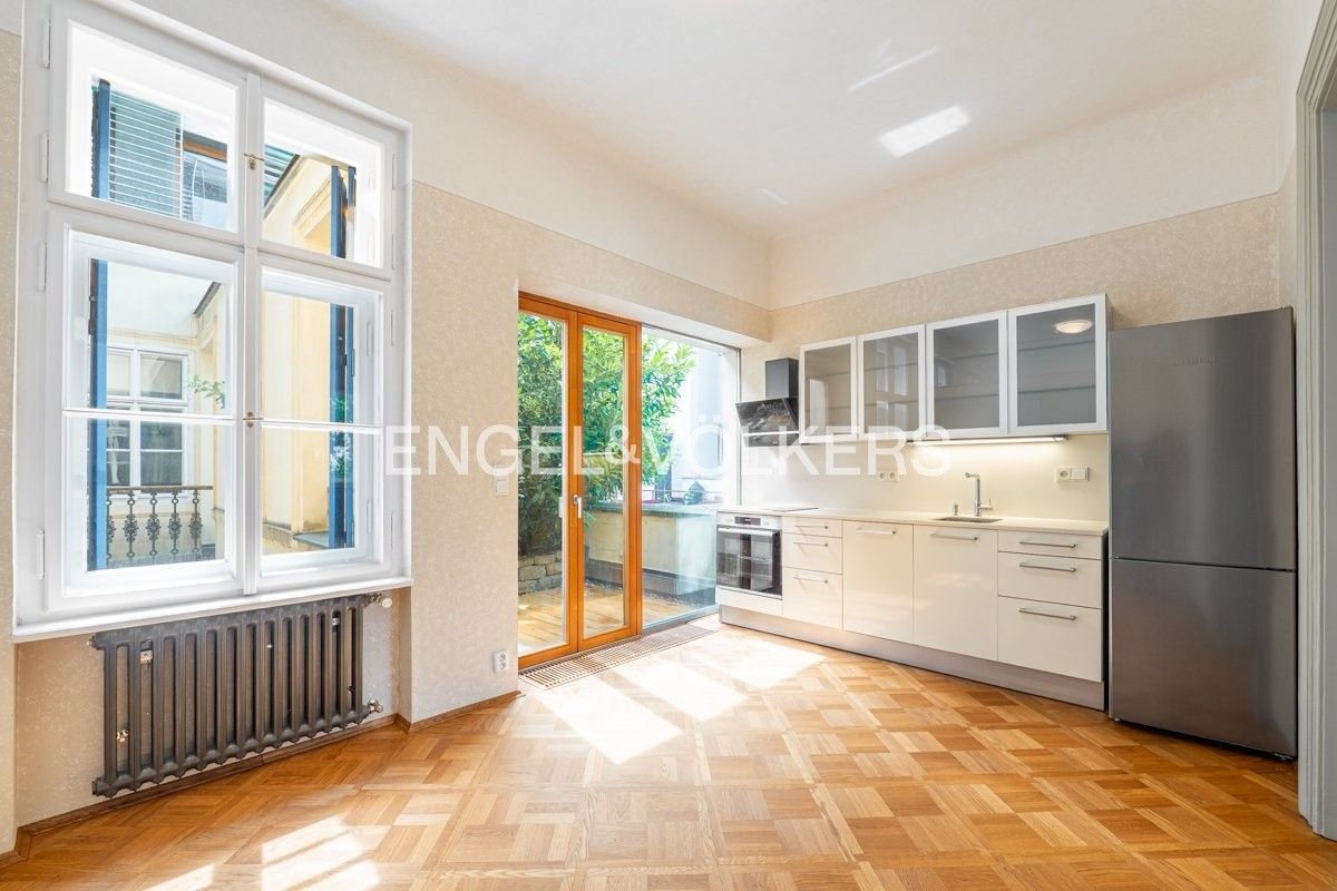 3+1, Vodičkova, Praha, 98 m²