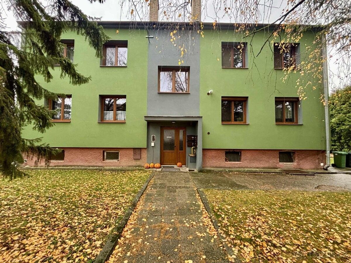 Byty, Velká nad Veličkou, 696 74