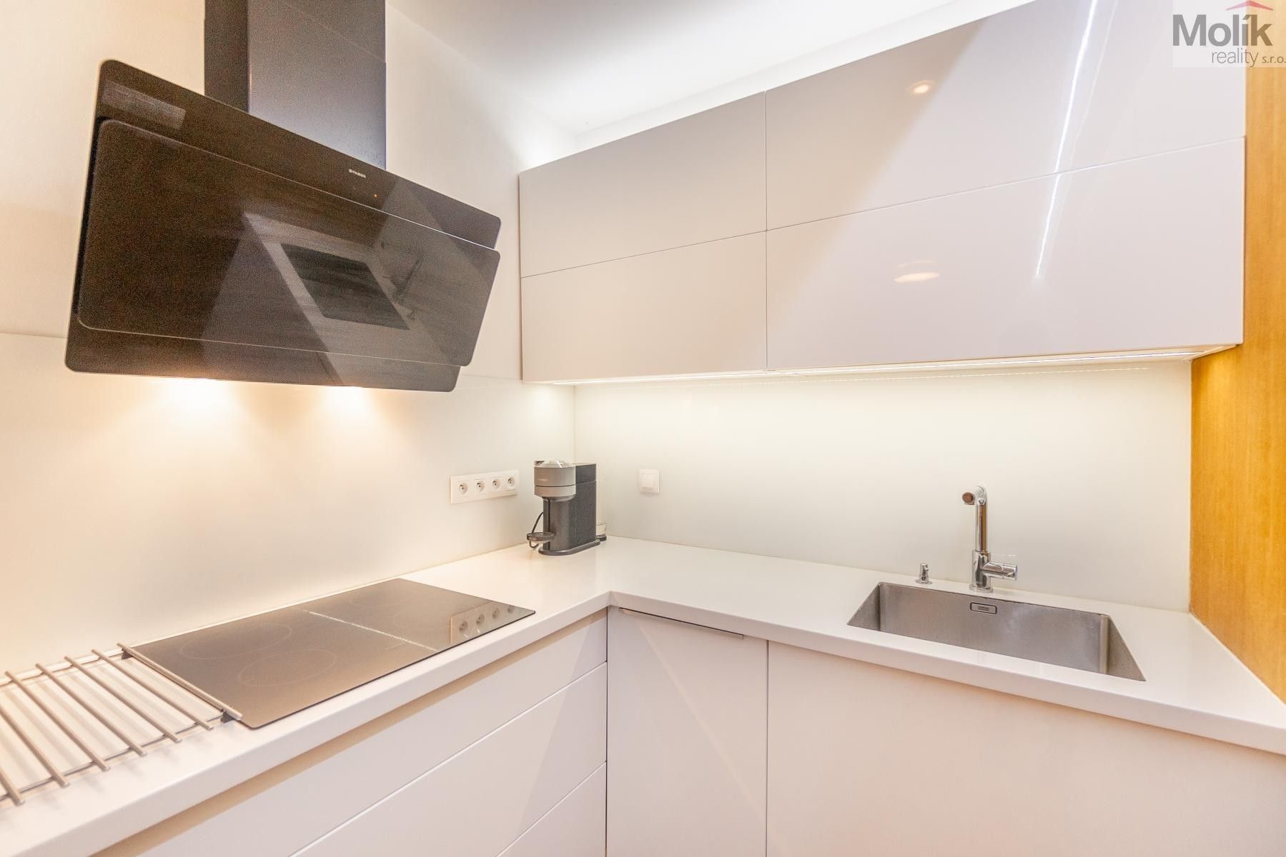 3+kk, Psohlavců, Praha, 64 m²