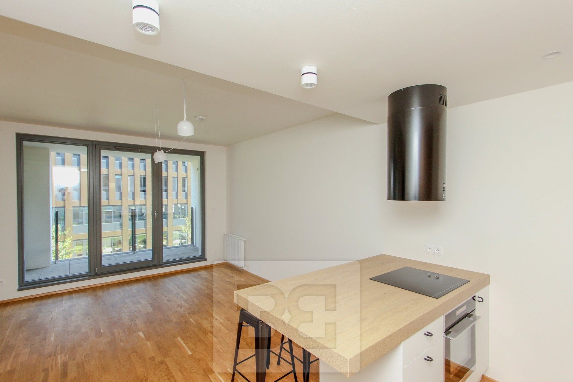 2+kk, U Mlýnského kanálu, Praha, 58 m²