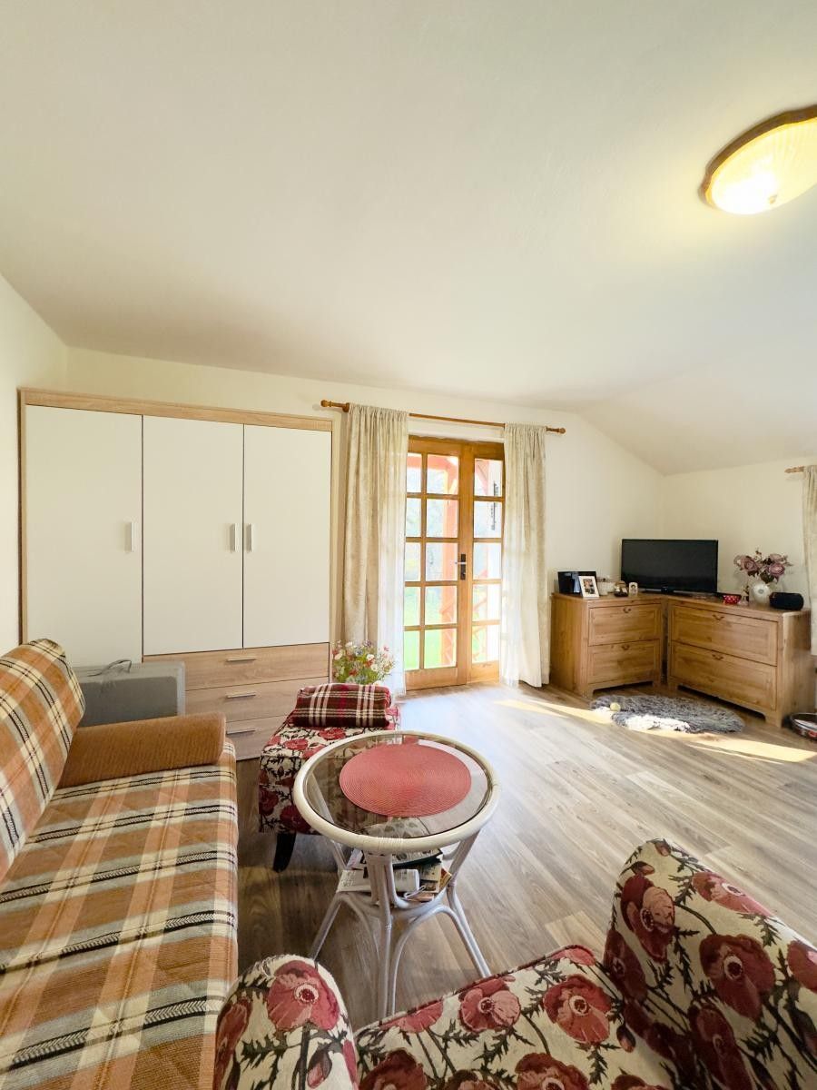 Rodinné domy, Podlesí, Horní Police, 239 m²