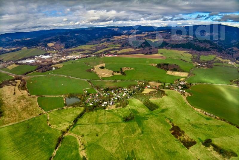 Pozemky pro bydlení, Květnová, Ostrov