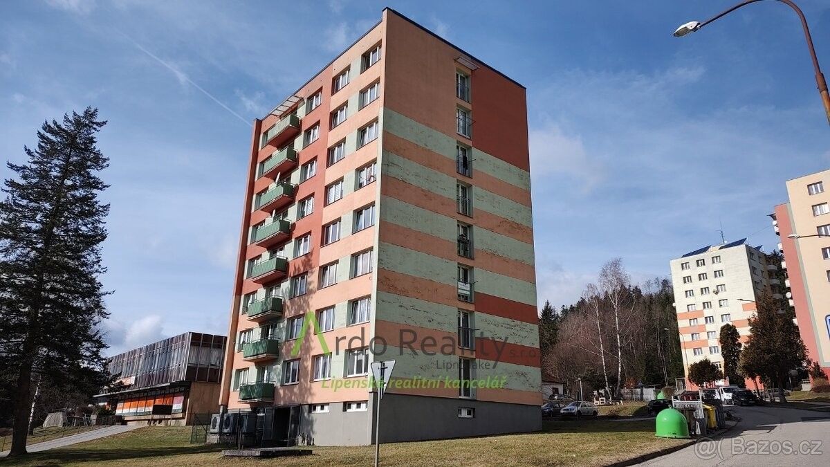 3+1, Loučovice, 382 76, 1 012 m²