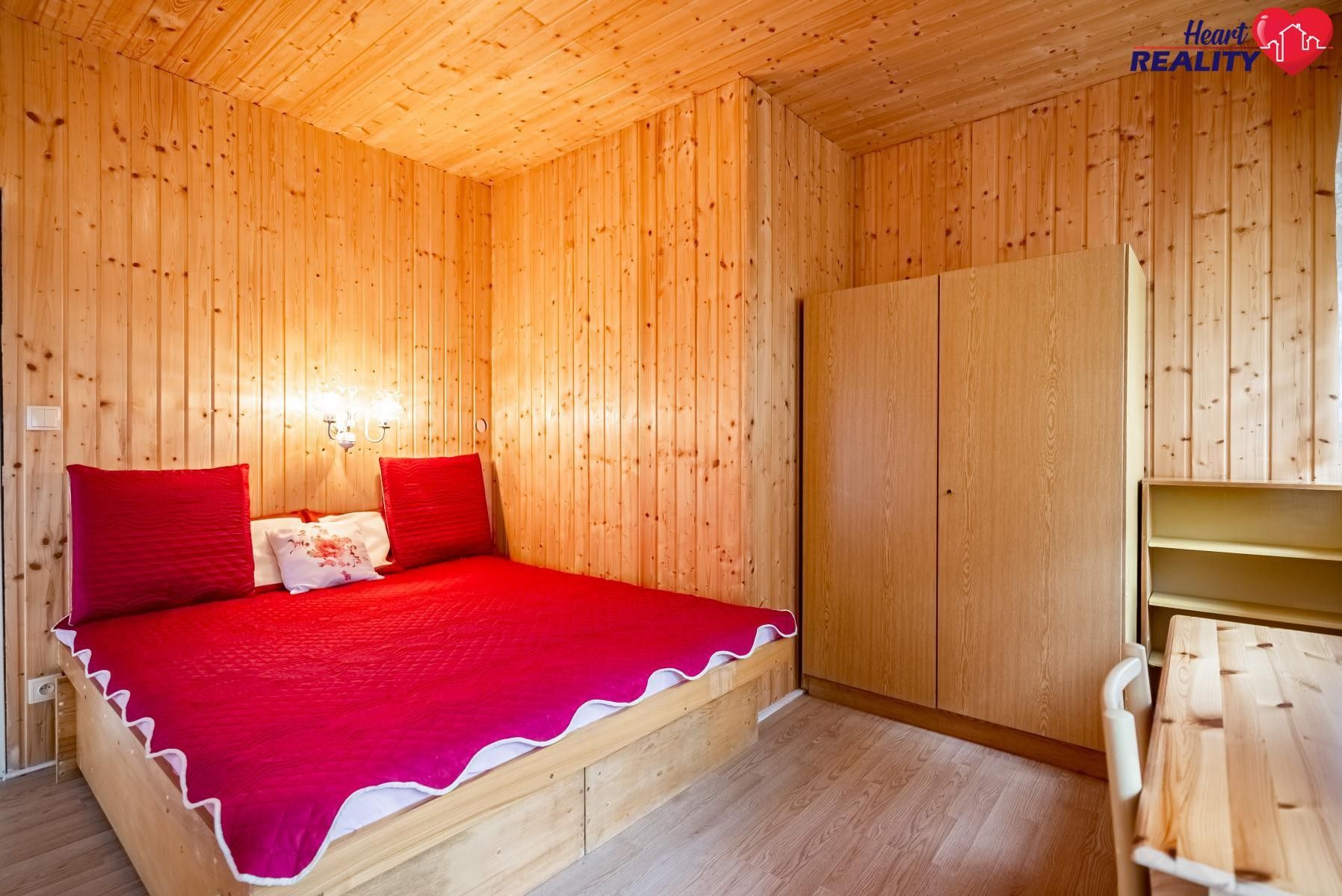 Chaty, Zálužné, Vítkov, 58 m²