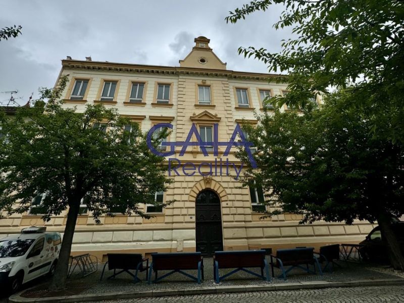 Prodej kancelář - třída Komenského, Kyjov, 2 396 m²