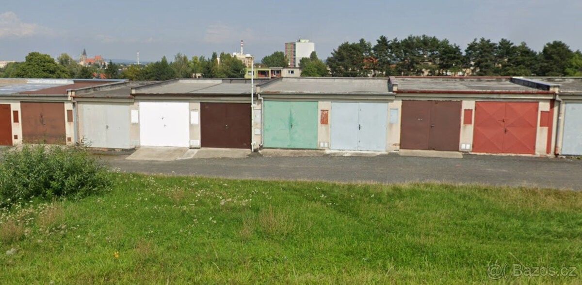 Garáže, Kolín, 280 02