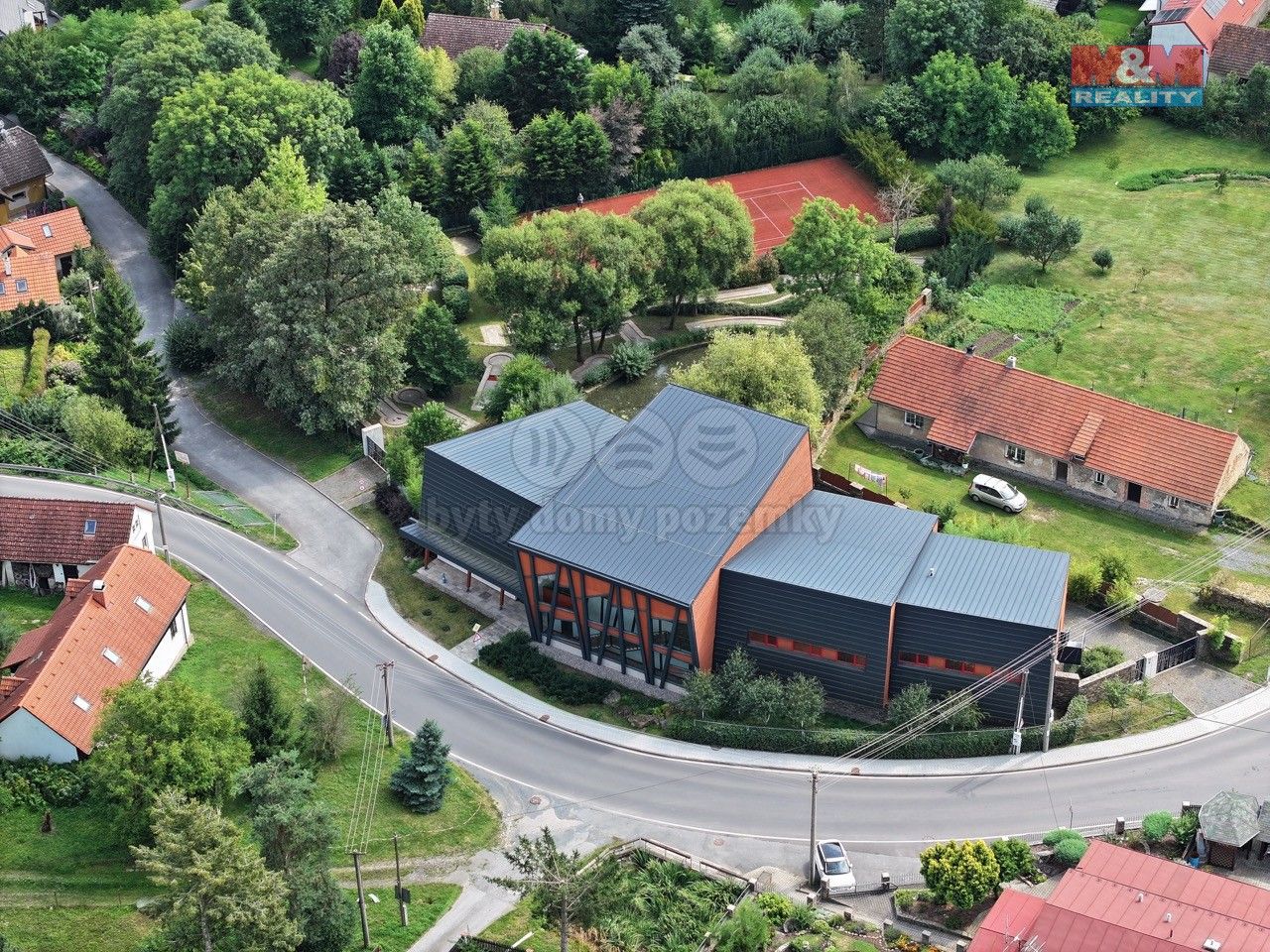 Rodinné domy, Okrouhlo, 1 076 m²