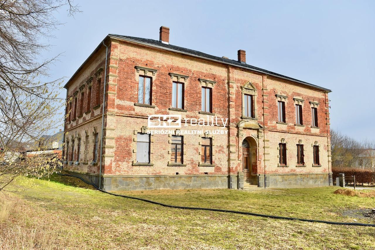 Prodej rodinný dům - Lipová, 450 m²
