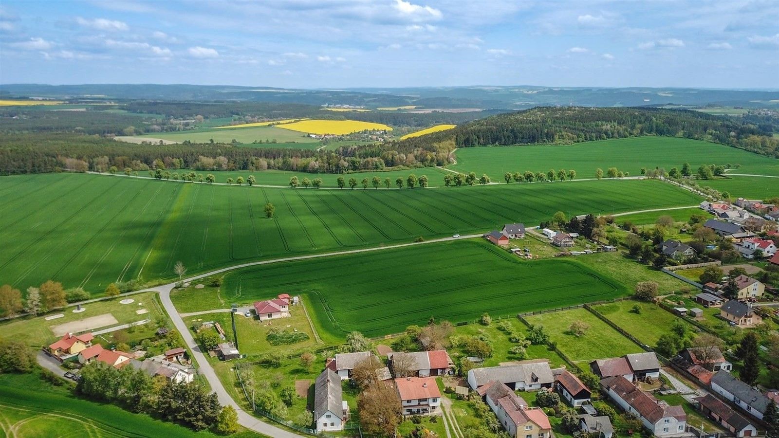 Prodej pozemek pro bydlení - Hvozd, 2 000 m²