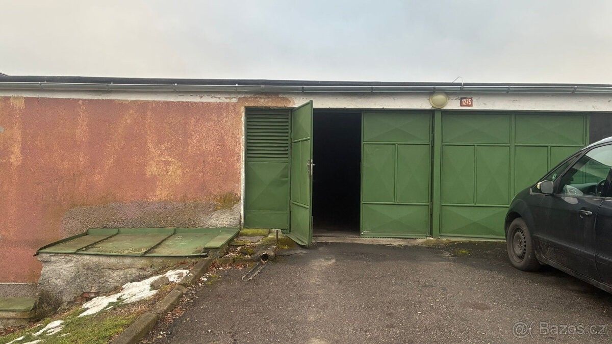 Garáže, Kladno, 272 01