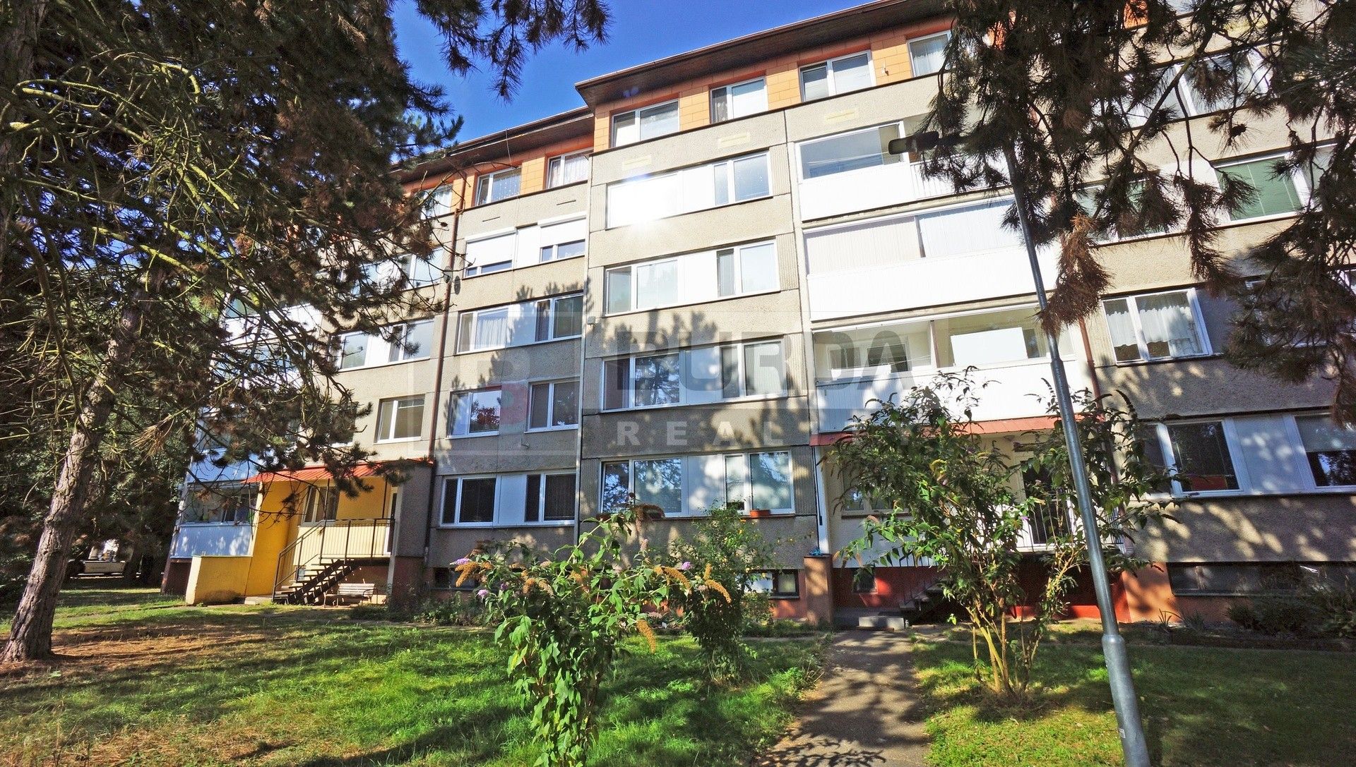 Prodej byt 3+1 - Měšice, 68 m²
